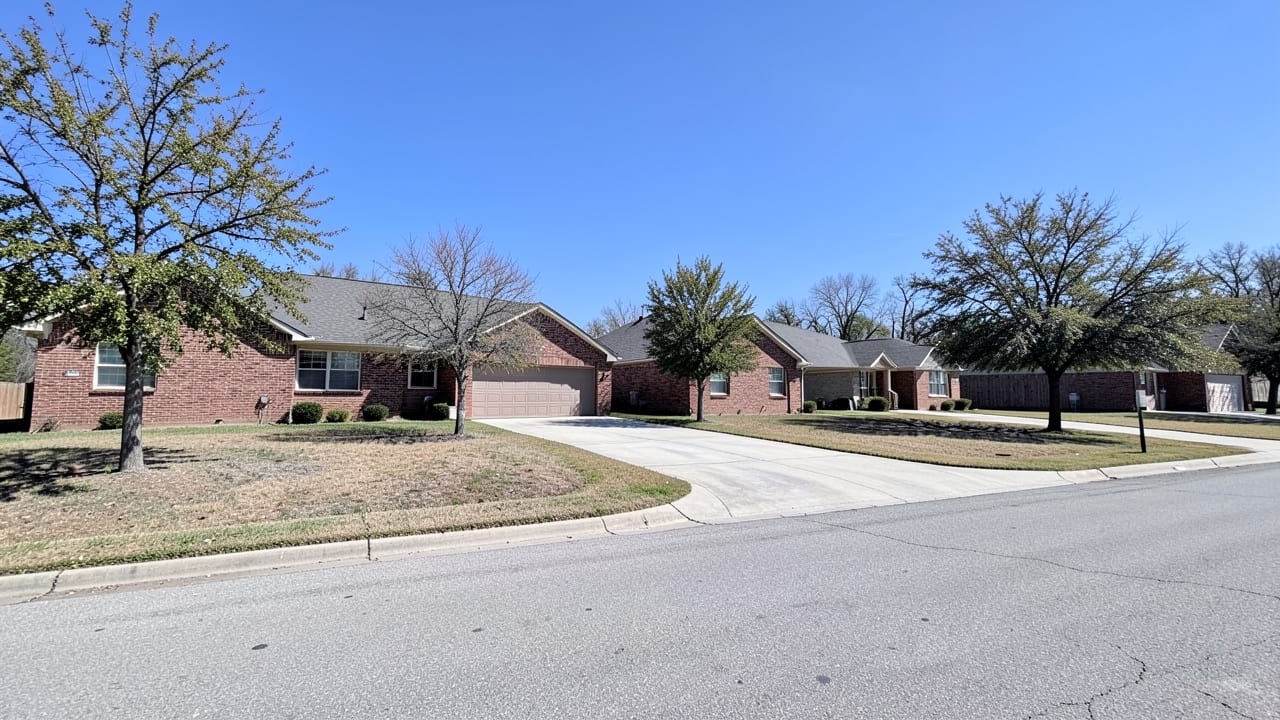 Rental Property Mold Cleanup in Earl, OK