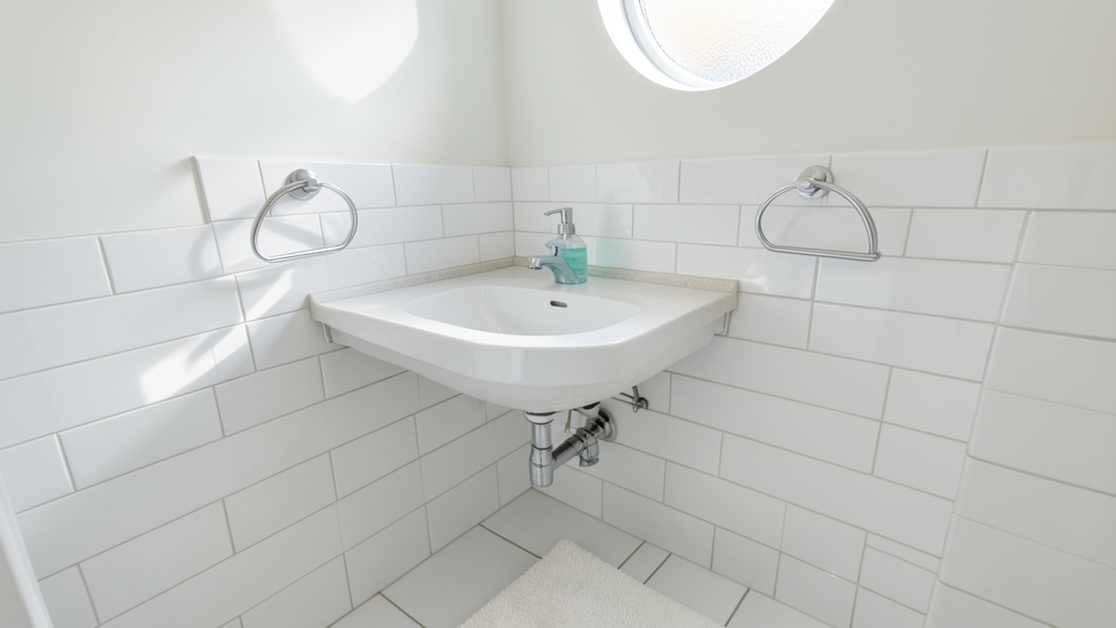 How Water Damage Fuels Mold Growth in Barnstead Homes